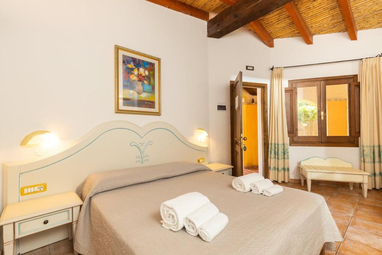 Hotel L'Ulivo Джирасоле Екстериор снимка